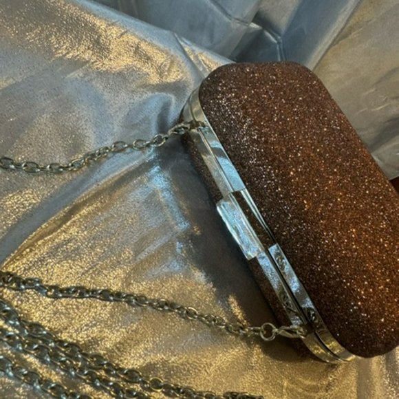 Small Brown clutch or shoulder or cross body purse - Picture 3 of 6